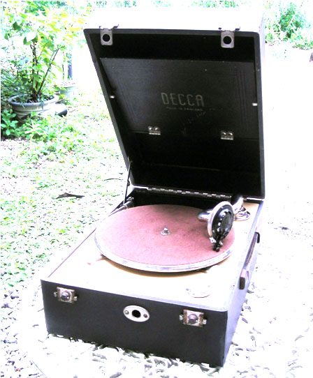 ポータブル蓄音機　デッカ　モデル10